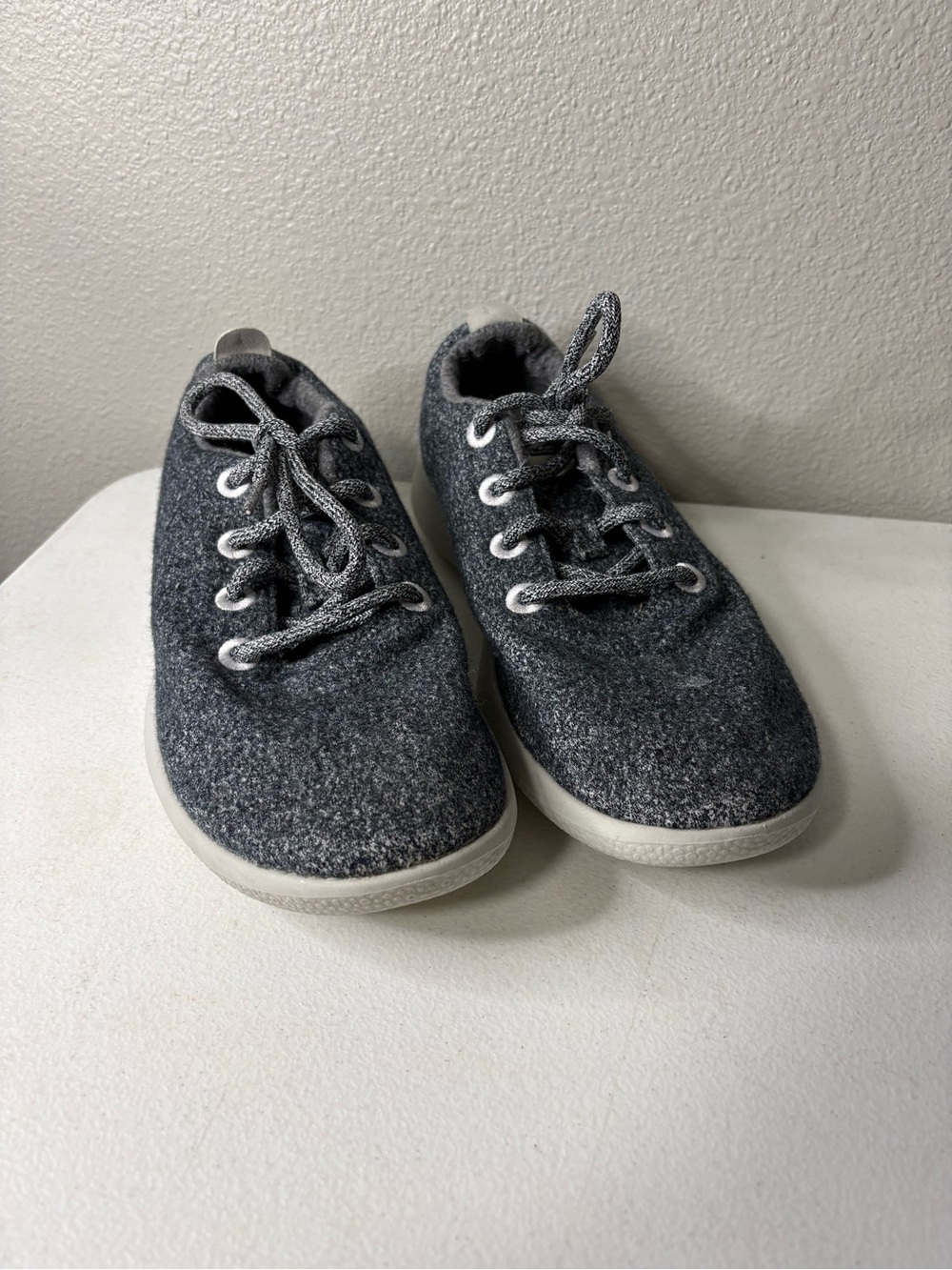Allbirds Wool Runners Women’s Size 10 Gray EUC Comfortable Casual Shoes